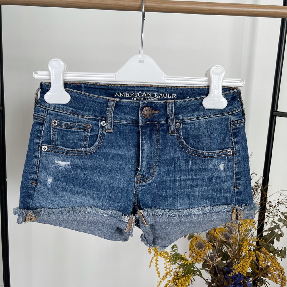 NWT AEO SHORTS SZ 2 Super stretch X